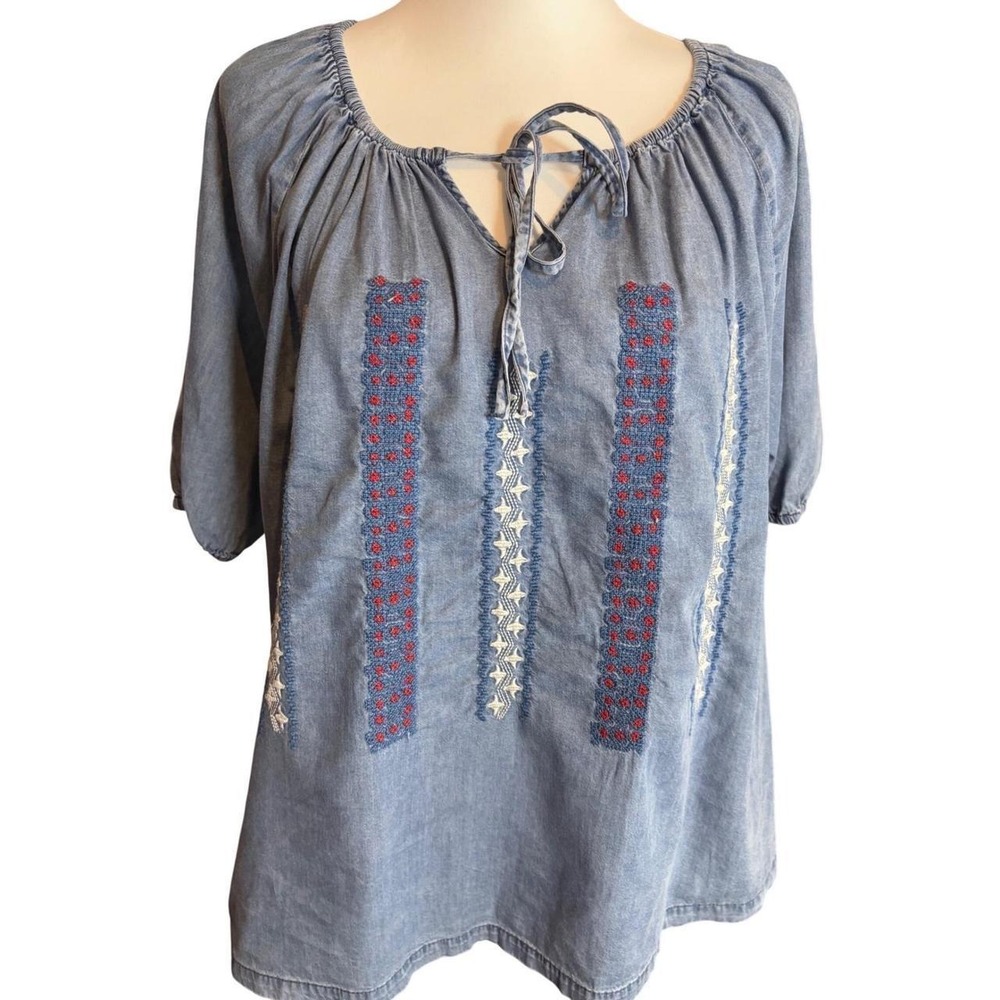 Cato Womens Blue Denim Chambray Embroidered Peasant Blouse Top Boho Patriotic L